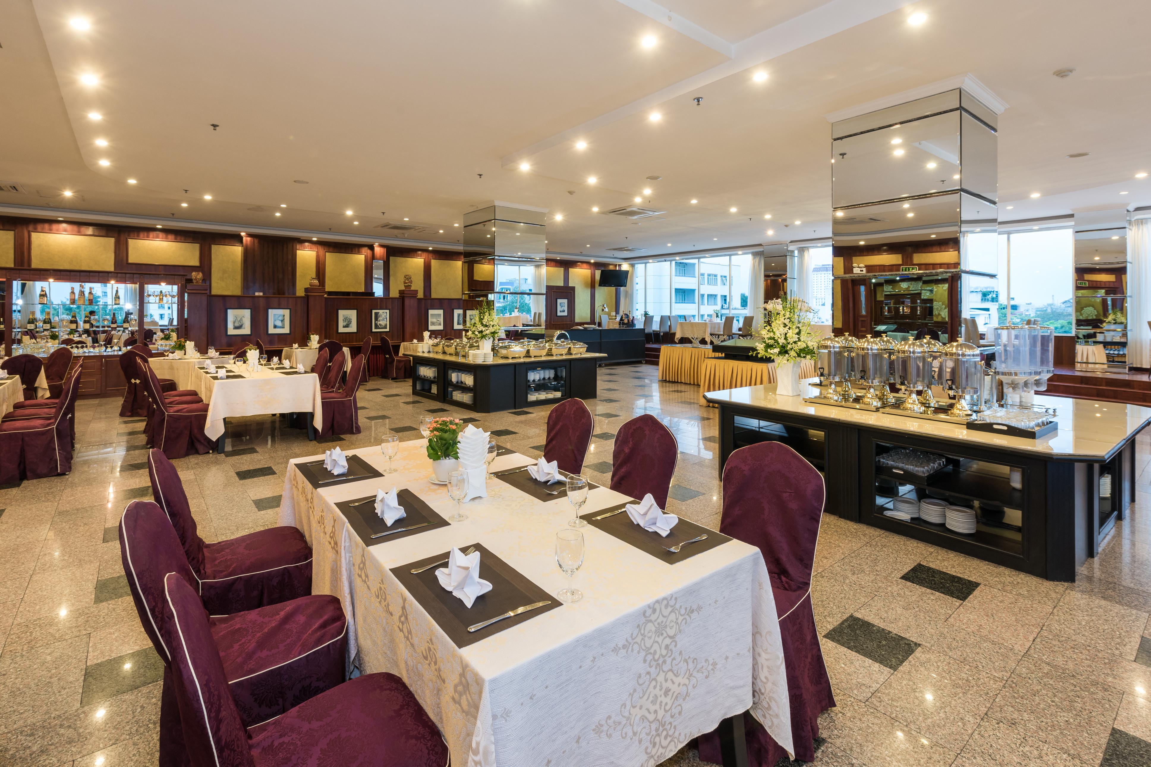 Muong Thanh Luxury Song Han Hotel Дананг Екстериор снимка