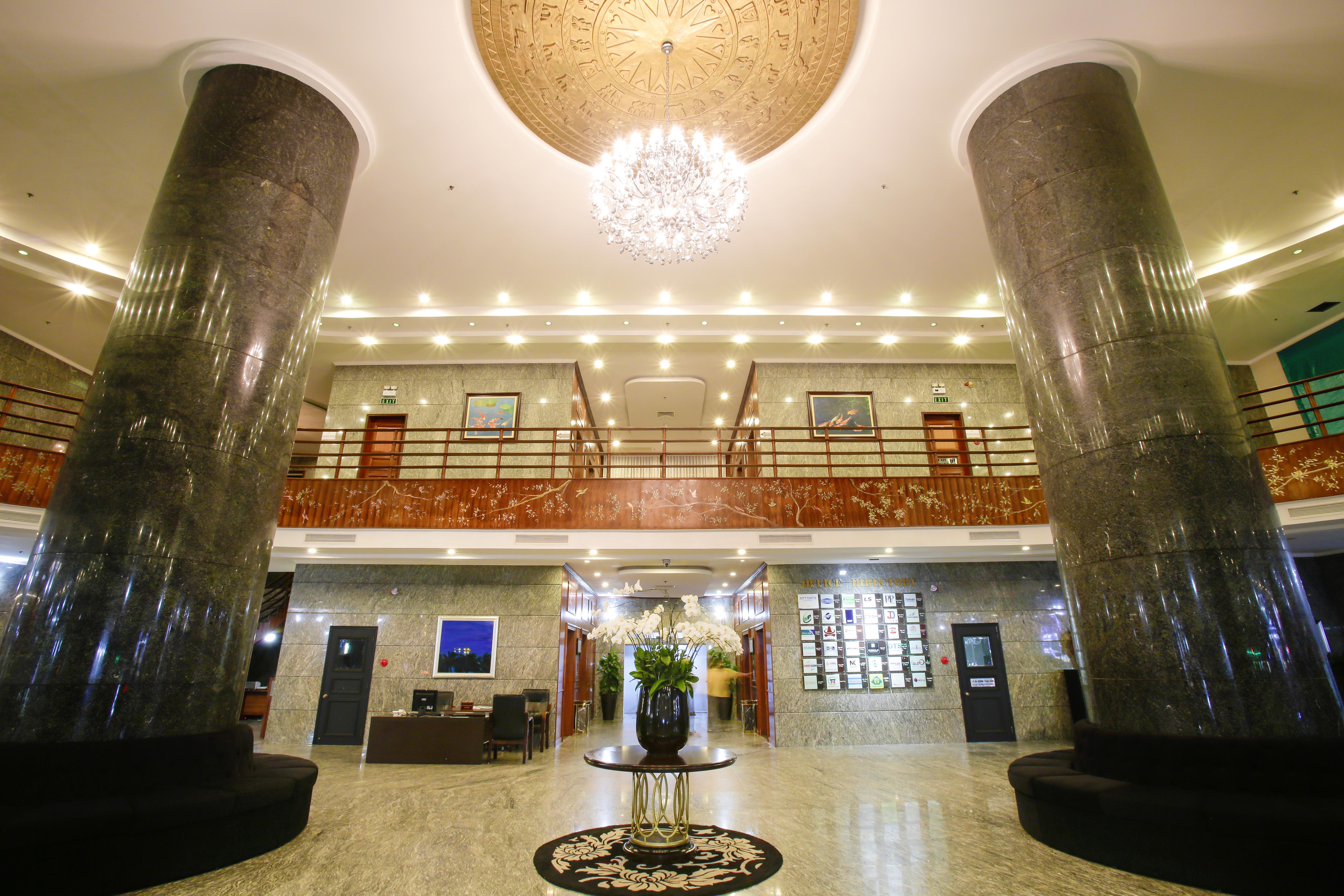 Muong Thanh Luxury Song Han Hotel Дананг Екстериор снимка