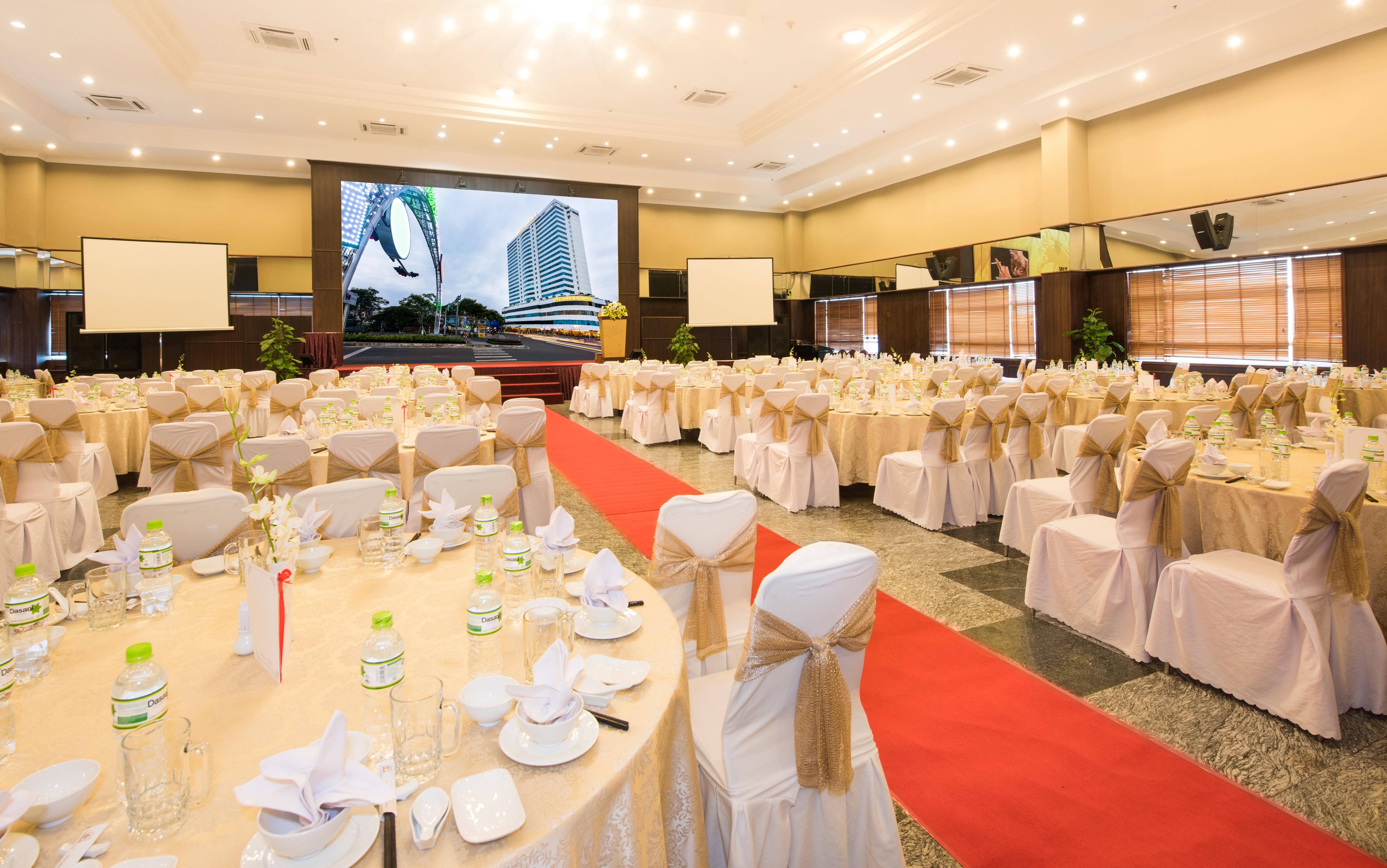 Muong Thanh Luxury Song Han Hotel Дананг Екстериор снимка