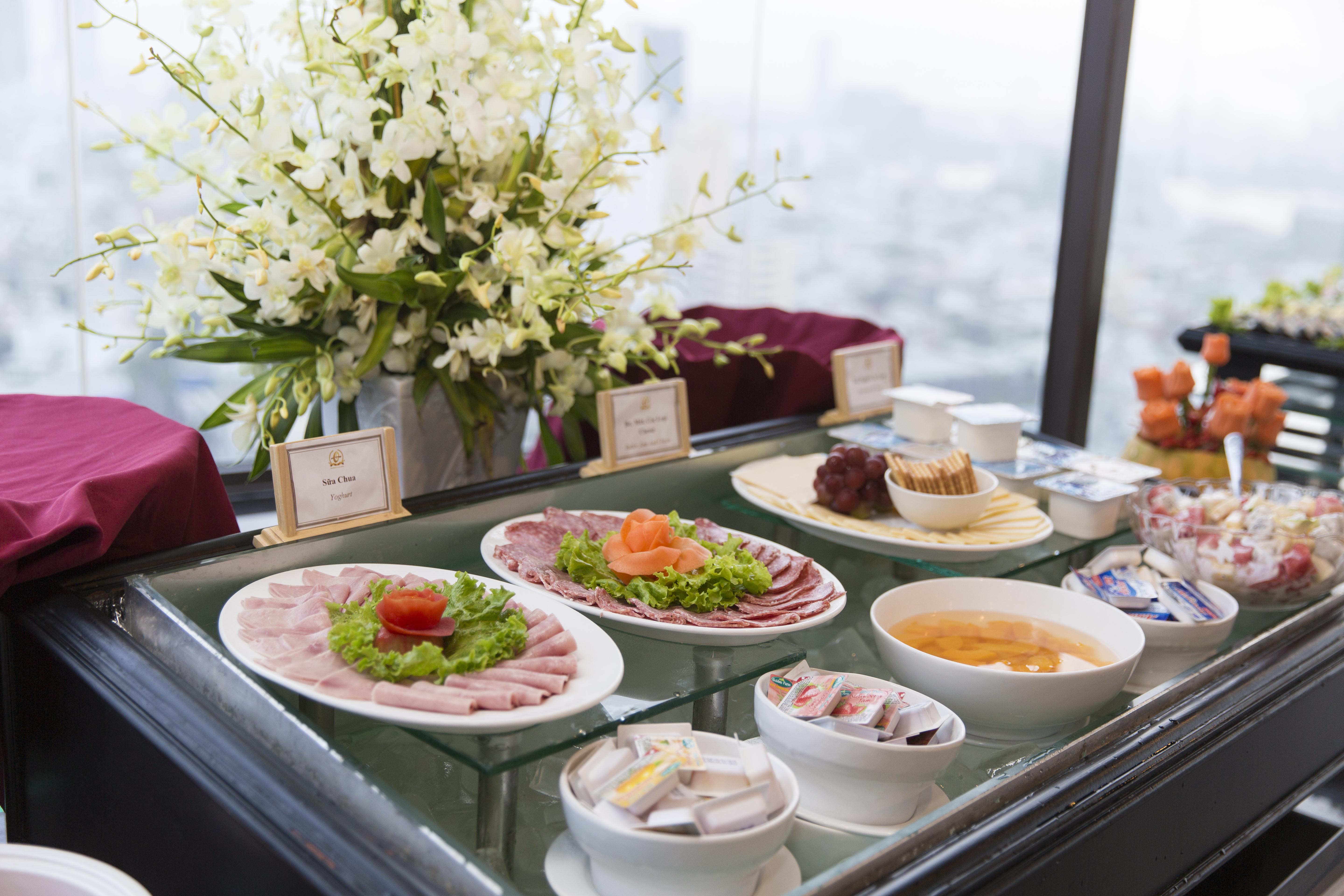 Muong Thanh Luxury Song Han Hotel Дананг Екстериор снимка