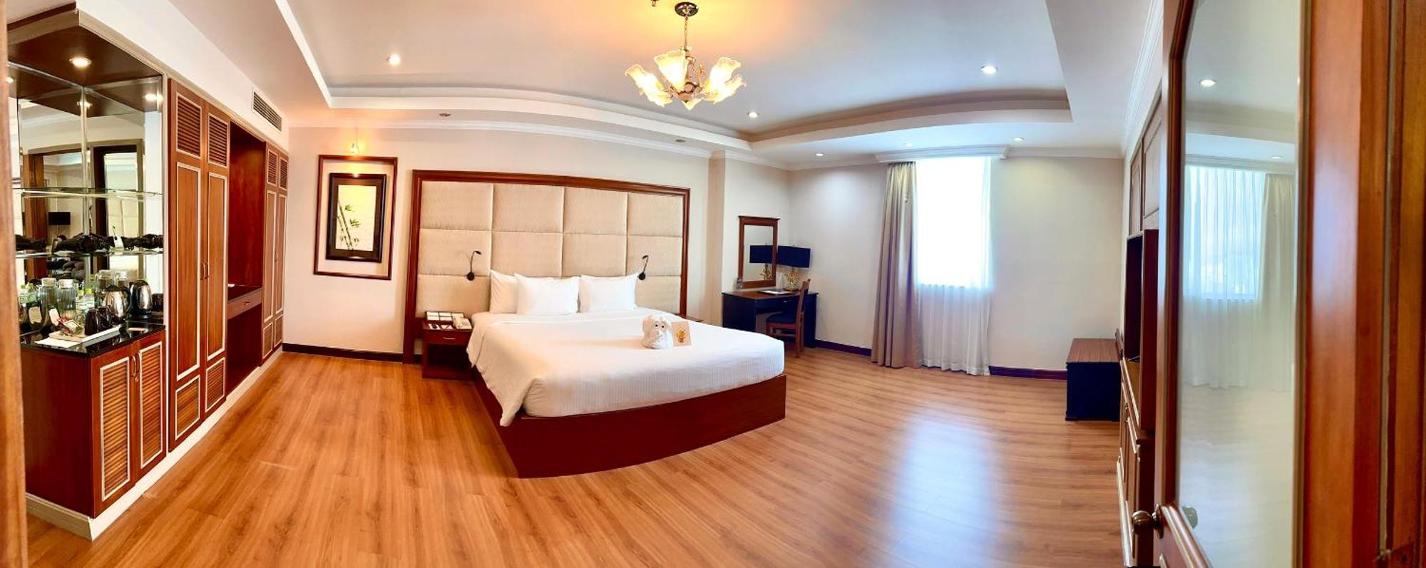 Muong Thanh Luxury Song Han Hotel Дананг Екстериор снимка